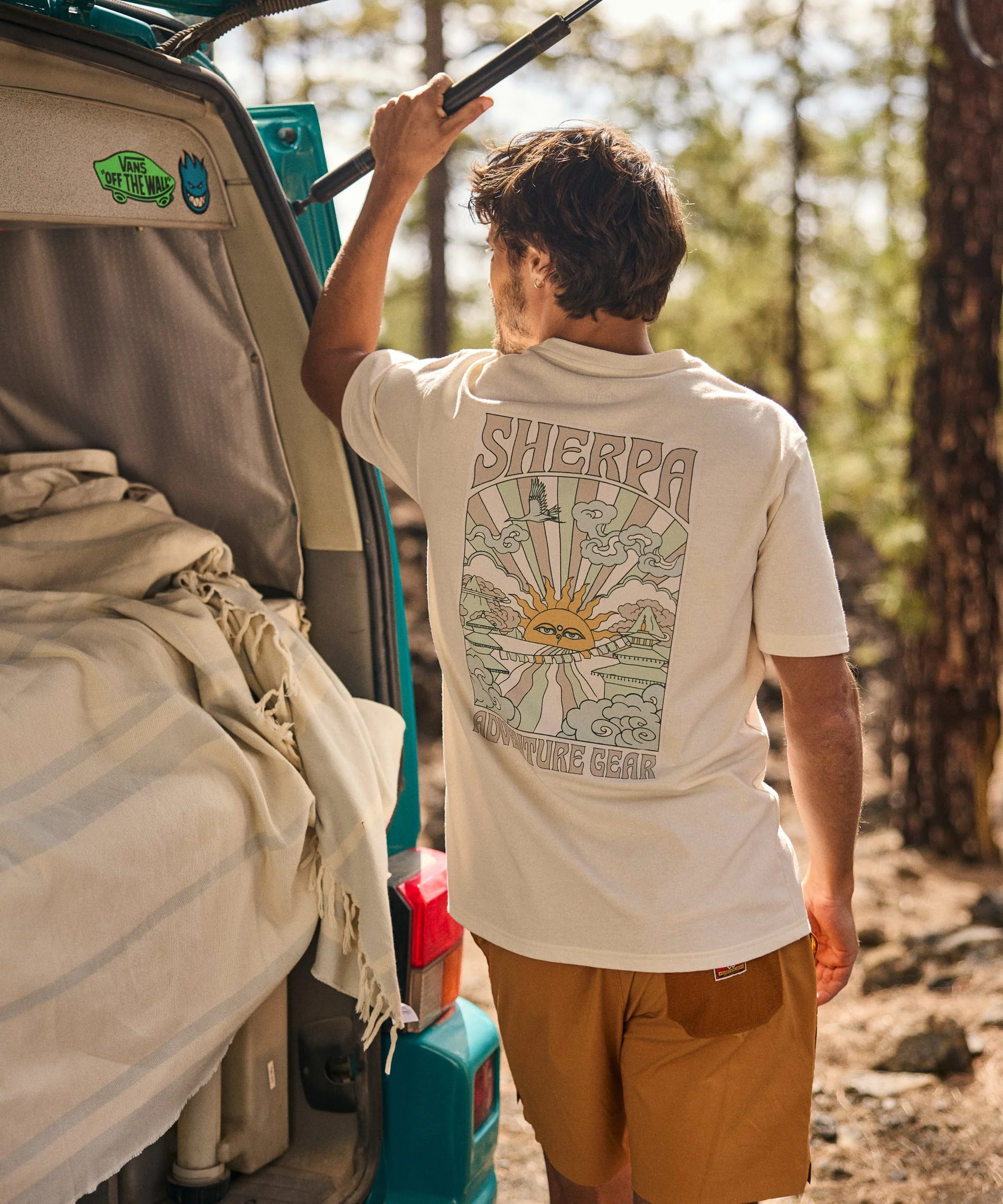 Jutnu Psychedelic T-Shirt - Peetho - Image 4