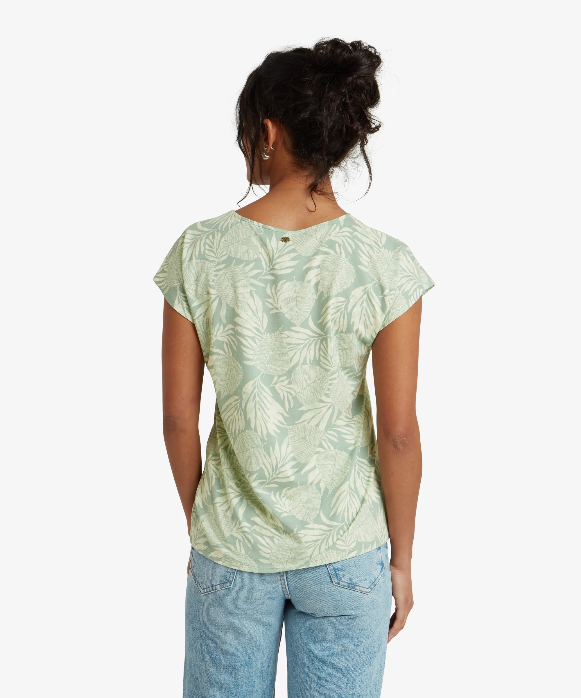 Neha T-Shirt - Celery Bhodi Leaf - Image 5